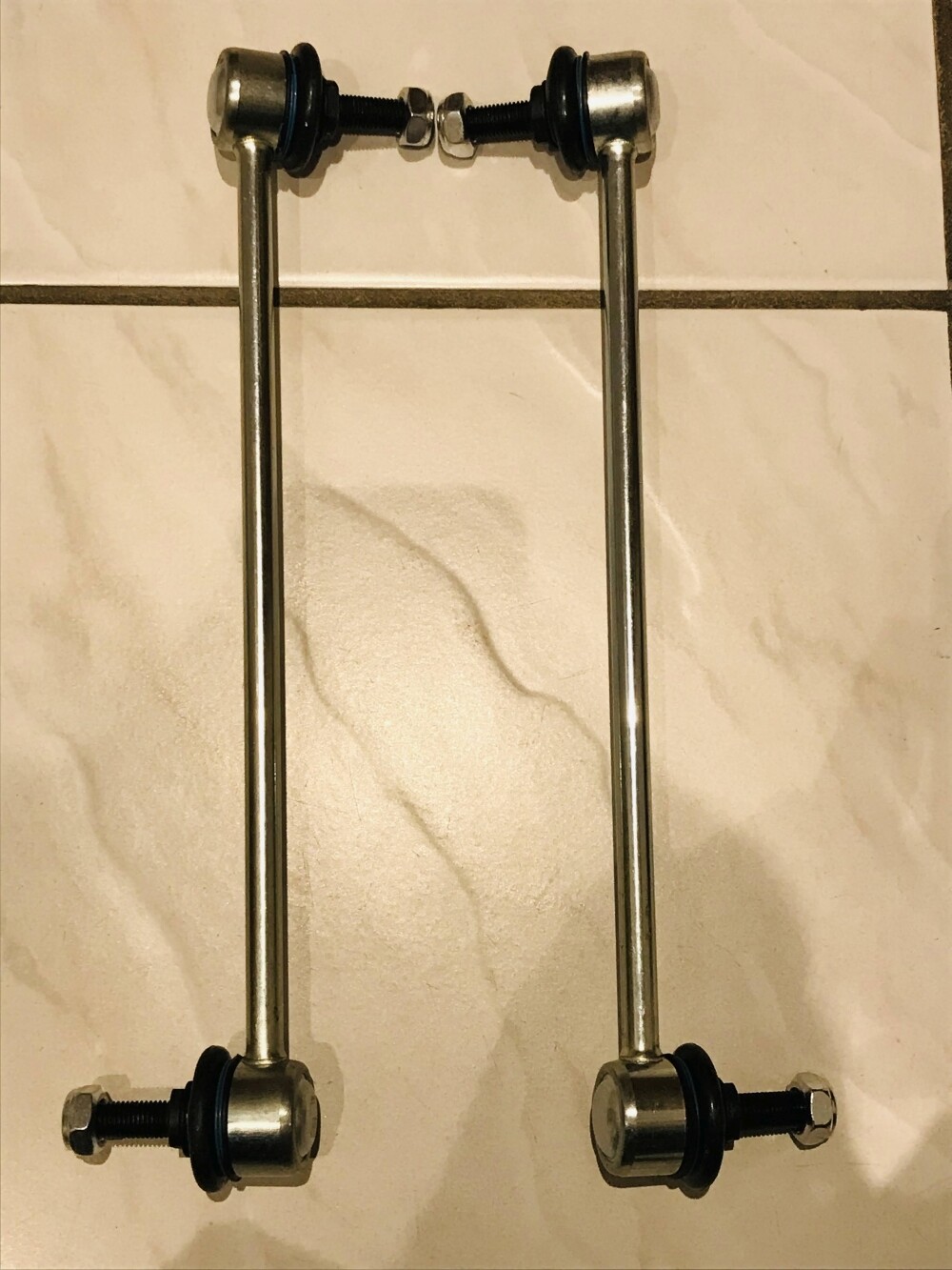 Koppelstangen für BMW 1er 3er 5er 6er E81 E87 E90 E91 E92 E93 X1 Z4 Vergl.Nr.... – Bild 2