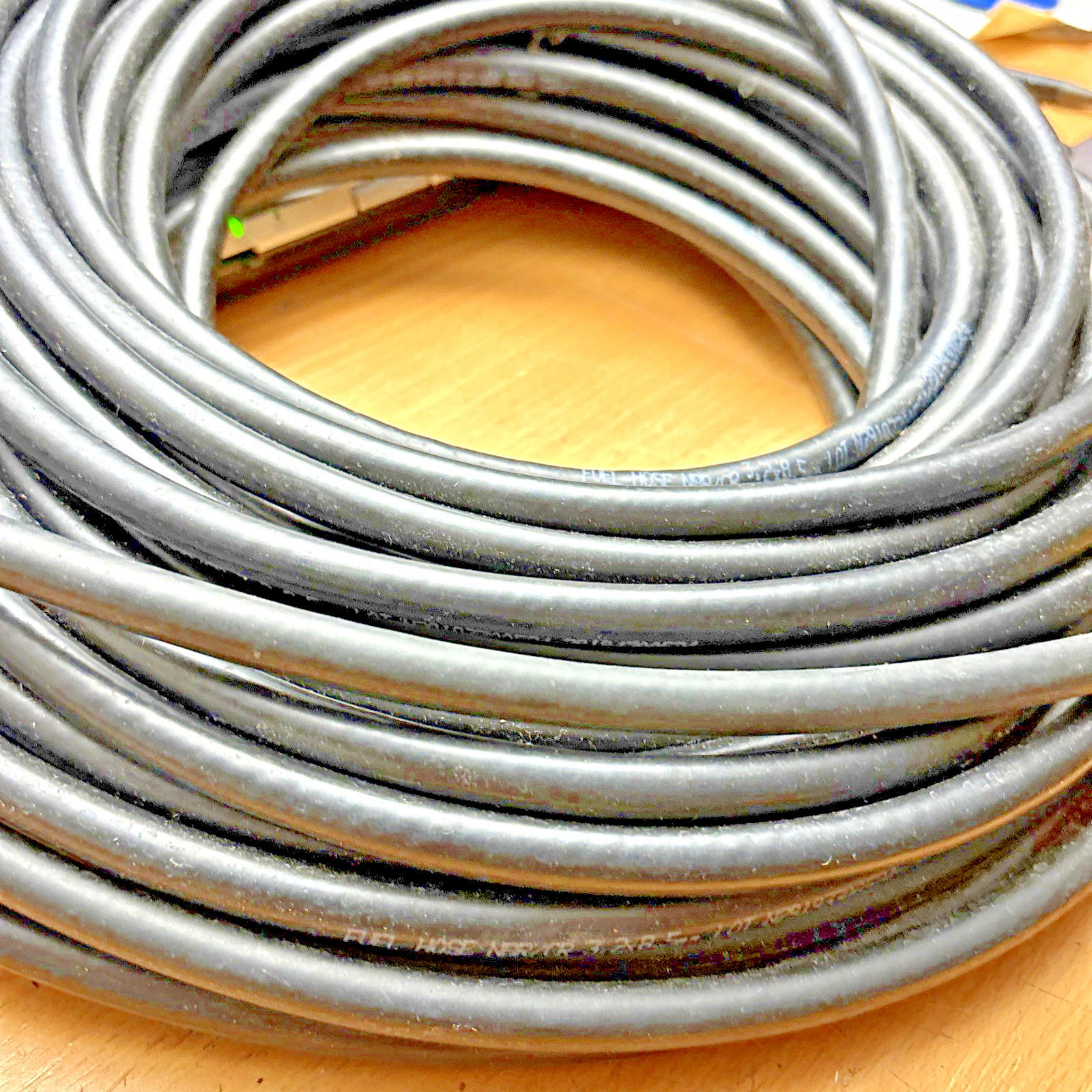 1m Unterdruckschlauch 3,2mm x 8,5mm für Benzin BIO DIESEL bis+90°C DIN73379-2A – Bild 3